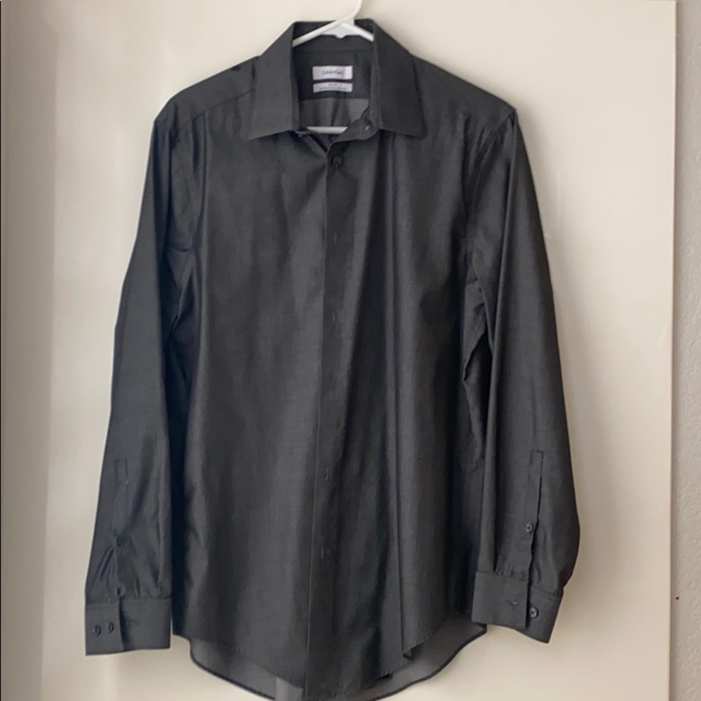 Mens grey dress shirt.